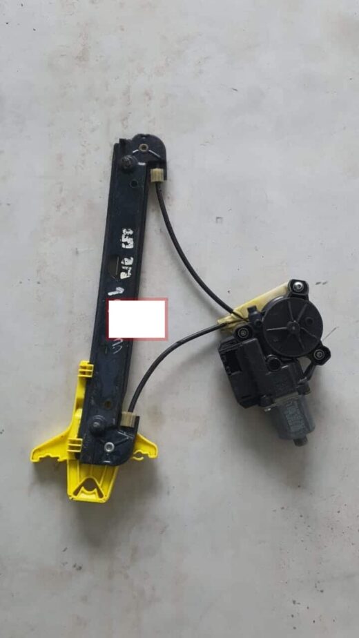 Right rear window regulator mechanism for VW Polo 6 shown from side angle.Right rear window regulator mechanis