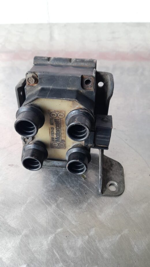 Front angle view of a clean 2L coil for Ford Mondeo in gallery position 1.Front angle view of a clean 2L coil