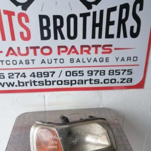 Right side headlight for Landrover Freelander 1 shown from front angled view.Right side headlight for Landrove