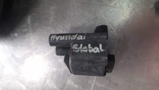 Whatsapp Image 2023-11-15 At 14.49.48 Front view of a new Hyundai ignition coil pack showing all four coil connectors aligned horizontally.Front vie