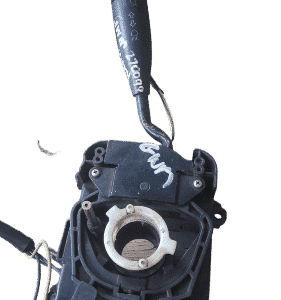 Front view of a new GWM combination switch showing lever and wiring connector.Front view of a new GWM combinat