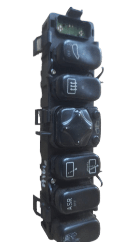 Mercedes A Class W168 Mirror Switch Front view of a car mirror control switch for Mercedes A Class W168, shown as main featured image.Front view o