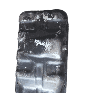 Front-facing view of a clean, new oil sump designed for Honda Ballade vehicles.Front-facing view of a clean, n