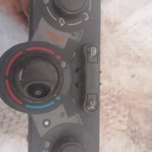 2006 Renault Megane Heater Control Unit – main product image