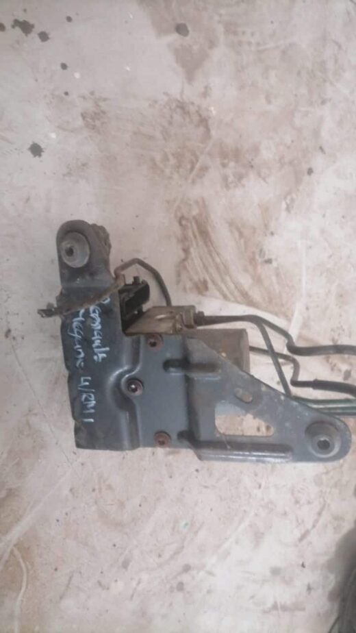 2006 Renault Megane Abs Pump 2006 Renault Megane ABS Pump – main product image