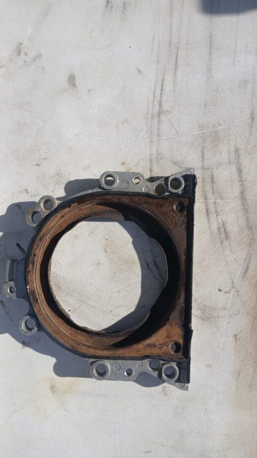 VW Golf 1 1.4 Crankshaft Seal – side angle
