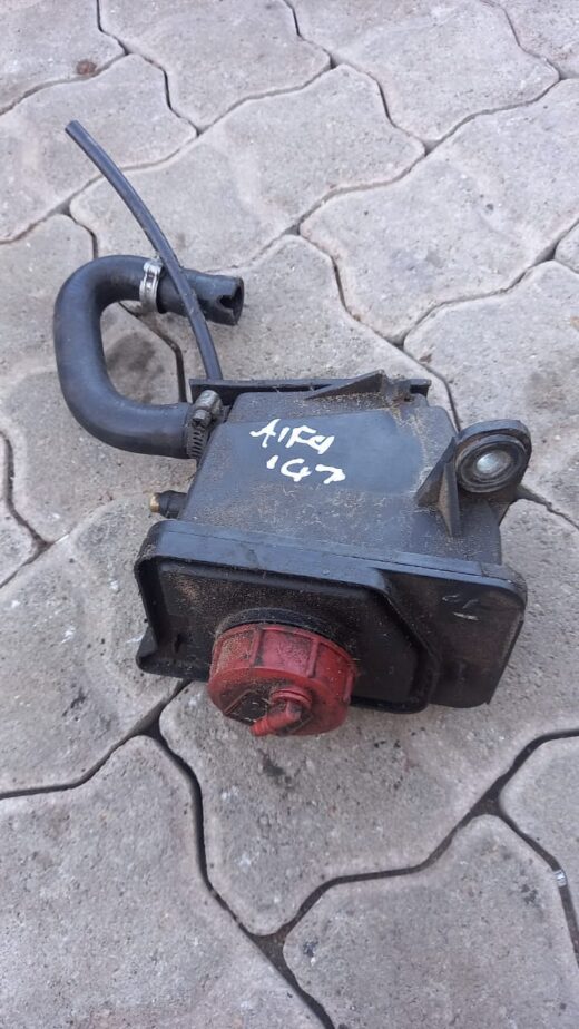 Alfa 147 Steering Fluid Reservoir Alfa 147 Steering Fluid Reservoir – main product image
