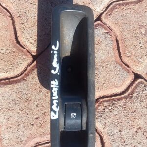 2006 Renault Scenic window switch – main product image