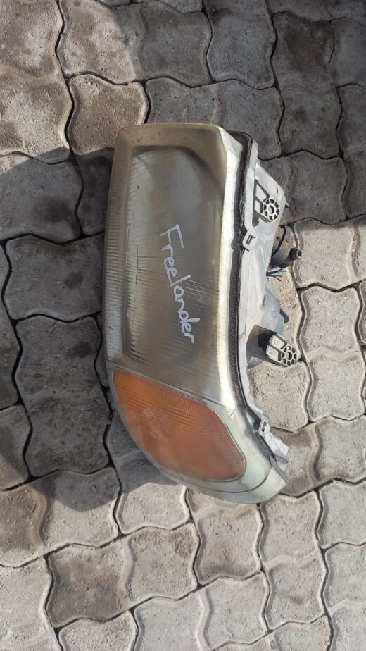 Landrover Freelander 1 Left Headlight Landrover Freelander 1 Left Headlight original – main product image
