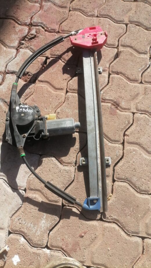 1998 Ford Mondeo Window Mechanism 1998 Ford Mondeo Window Mechanism used – main product image