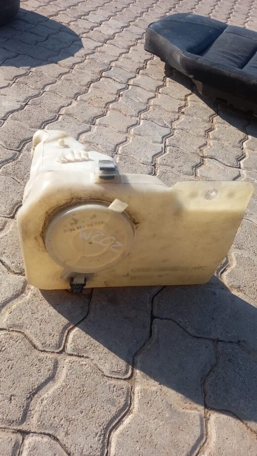 Mercedes W202 C180 Kompressor Washer Bottle Mercedes W202 C180 Kompressor Washer Bottle – main product image
