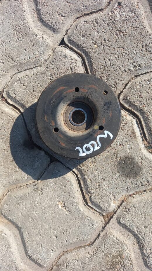 Mercedes W202 C180 Kompressor Pulley Mercedes W202 C180 Kompressor pulley – main product image