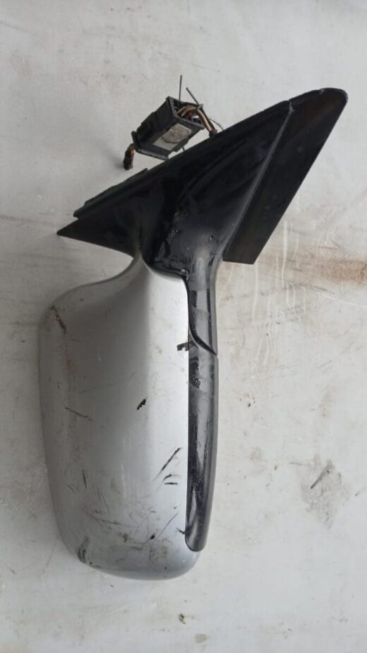 2000 Audi A4 Right Door Mirror As Is – front view