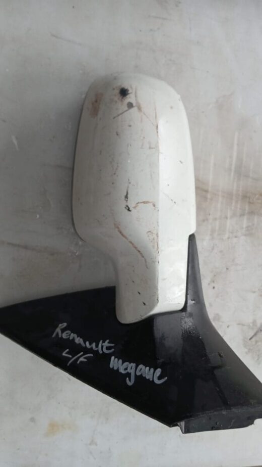 2006 Renault Megane Left Door Mirror used – front view