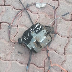 Landrover freelander 1 right front door lock – main product image