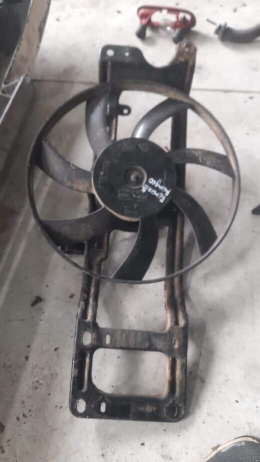 2005 Renault Kangoo Radiator Fan 2005 Renault Kangoo Radiator Fan – main product image