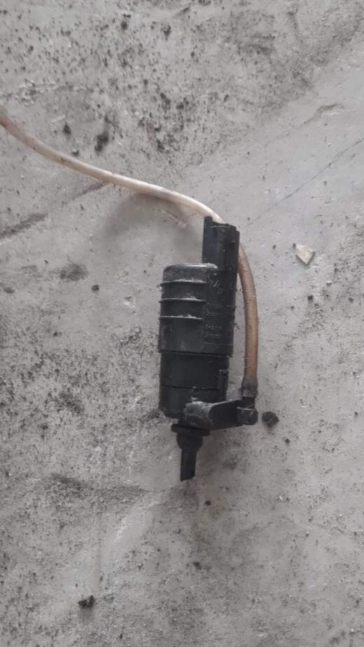2004 Renault Kangoo Washer Bottle Pump 2004 Renault Kangoo Washer Bottle Pump – main product image