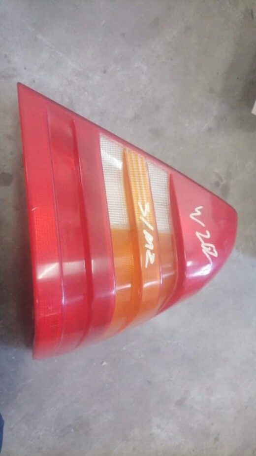Mercedes W202 Right Taillight Mercedes W202 Right Taillight oem – main product image