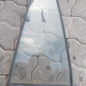 Toyota Tazz rear quarter glass – main product image