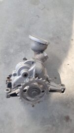 Mercedes C180 W202 Kompressor Oil Pump 1111810201 Used – main product image