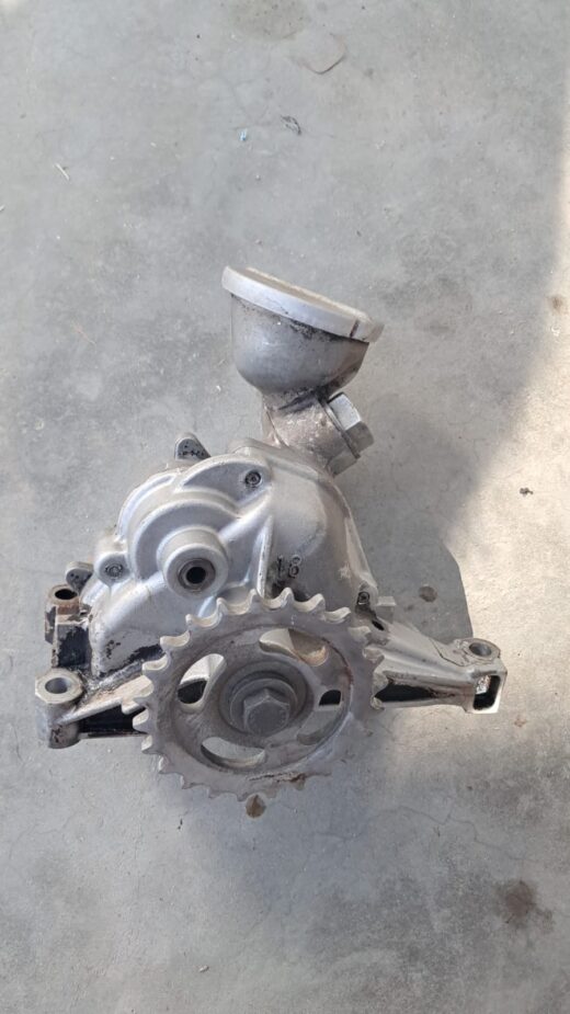 Mercedes C180 W202 Kompressor Oil Pump 1111810201 Used Mercedes C180 W202 Kompressor Oil Pump 1111810201 Used – main product image