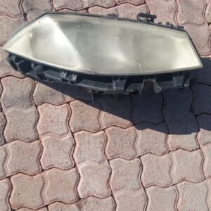 2006 Renault Megane Right Headlight – Used OEM Replacement – main product image