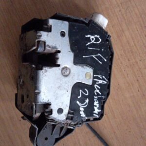 Landrover Freelander Right Front Door Lock used – main product image
