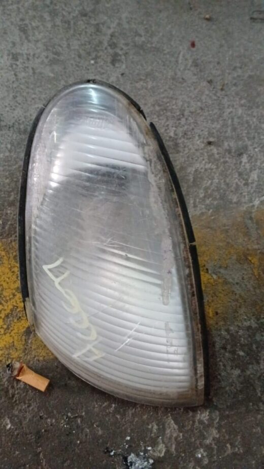 Whatsapp Image 2024-11-13 At 14.26.19 Hyundai Accent Left Corner Light – main product image