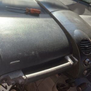 2010 VW Beetle Dashboard & Airbag