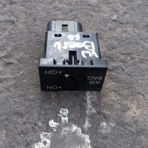2010 VW Beetle Airbag On/Off Switch