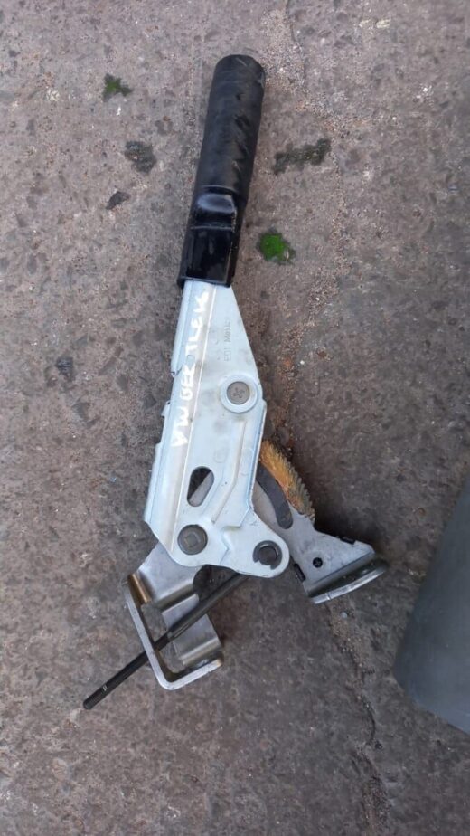 2010 Vw Beetle Hand Brake Lever 2010 VW Beetle Hand Brake Lever – main product image