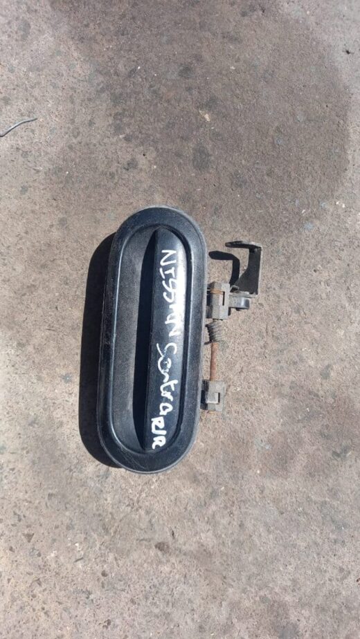 1995 Nissan Sentra Outer Door Handle 1995 Nissan Sentra Outer Door Handle Genuine – main product image