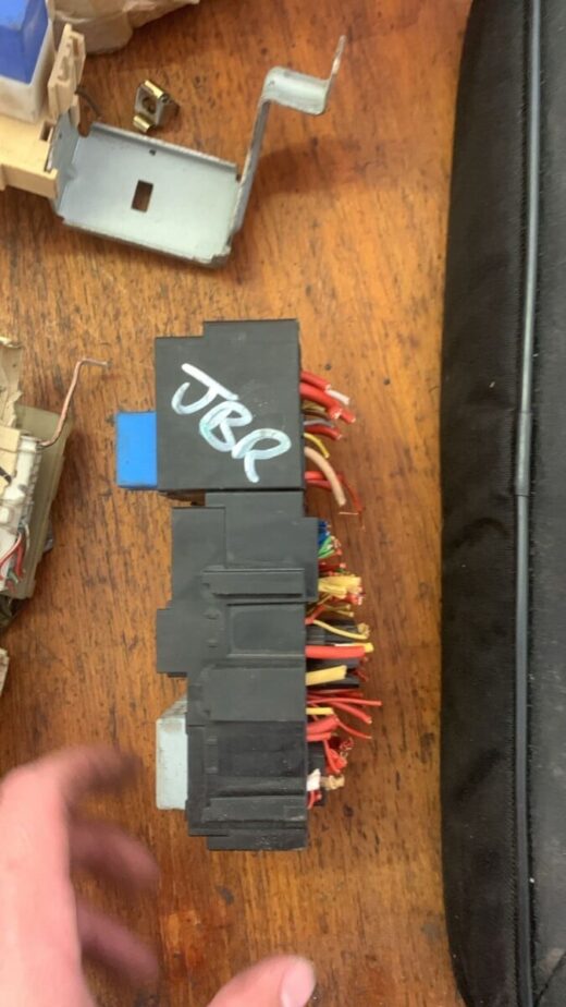 Fusebox Fusebox oem | Brits Brothers Parts