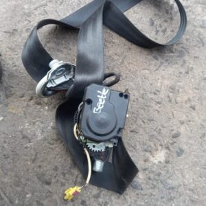 2010 Vw Beetle safety belt – main product image