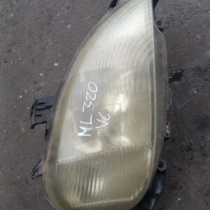 2003 Mercedes Ml320 W163 right headlight – main product image