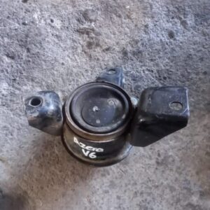 2010 Hyundai Azera 3.3 V6 Engine Mounting used – main product image