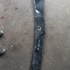 2003 Mercedes ML320 Windscreen Cowling – main product image