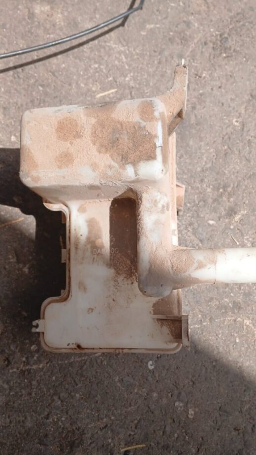 2000 Renault Scenic Washer Bottle 2000 Renault Scenic Washer Bottle – main product image