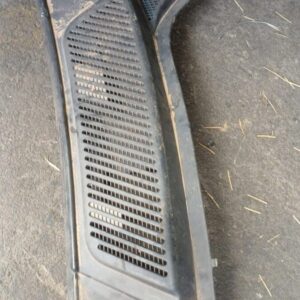2000 Renault Scenic Windscreen Cowling used – main product image