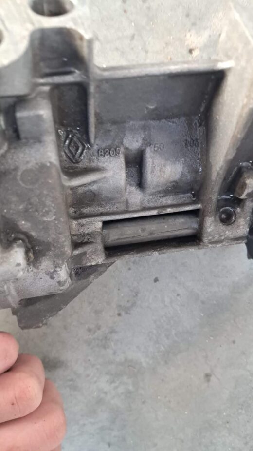 2006 Renault Megane 1.6 16V Oil Pump Used – Brits Brothers – front view