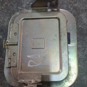 1991 Mitsubishi Pajero Fuel Flap Mechanism – main product image