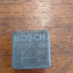 BMW E30 Bosch Light Blue 4 Pin Relay 0332014454 – main product image