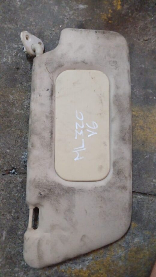 2003 Mercedes Ml320 W163 Sunvisor 2003 Mercedes ML320 W163 Sunvisor – main product image