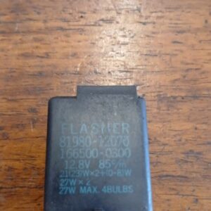 81980 12070 Genuine Toyota Flasher Relay – main product image