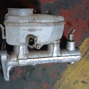 1996 Toyota Camry Brake Master Cylinder – main product image
