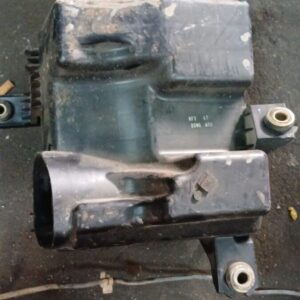 2010 Hyundai Azera 3.3 V6 Airfilter Housing Piece used – main product image