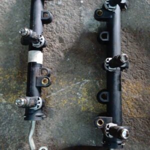 2010 Hyundai Azera 3.3 V6 Fuel Rail & Injectors