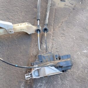 2010 Hyundai Azera Door Lock used – main product image