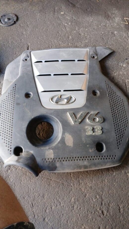 2010 Hyundai Azera 3.3 V6 Engine Cover 2010 Hyundai Azera 3.3 V6 Engine Cover – main product image
