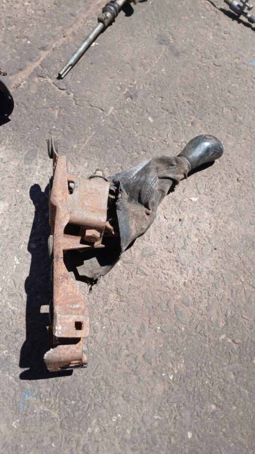 1996 Hyundai Accent Gear Selector 1996 Hyundai Accent Gear Selector – main product image